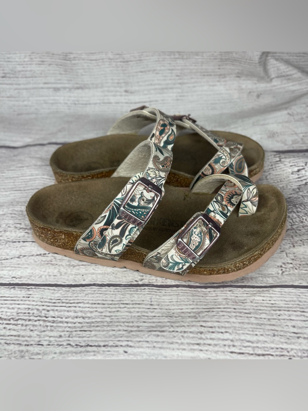 Birkenstock Girls Size 9-9.5 (EU 27) Paisley Mayari Sandals